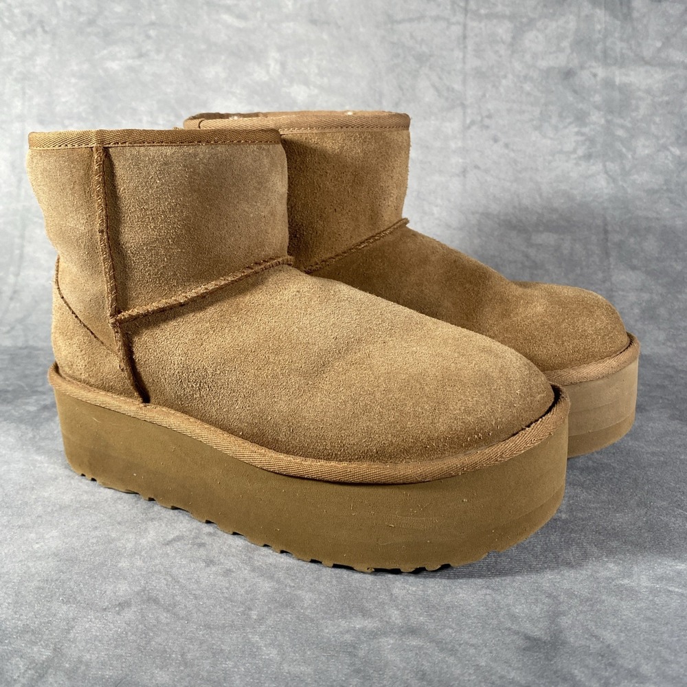 UGG Women's Classic Ultra Mini Platform Sand Boots 1135092 Chestnut Suede Sz 8